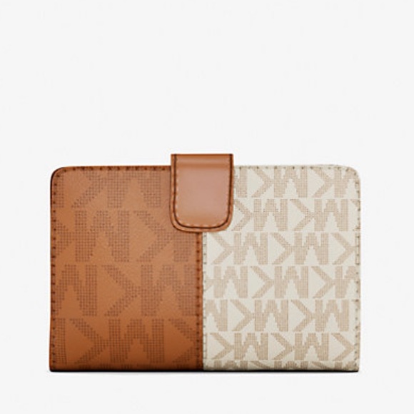 Michael Kors Jet Set Medium Two-Tone Logo Wallet - Picture 3 of 4